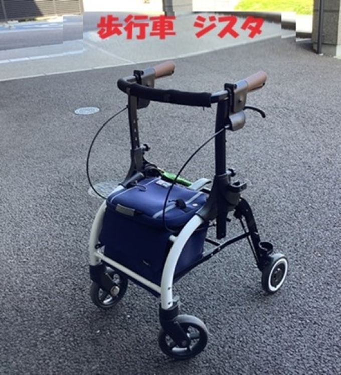 し*り様 歩行器　ジスタ　使用頻度少なく美品 し*り様 歩行器 ジスタ 使用頻度少なく美品